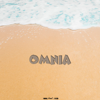 إسم Omnia مكتوب على صور الرمل